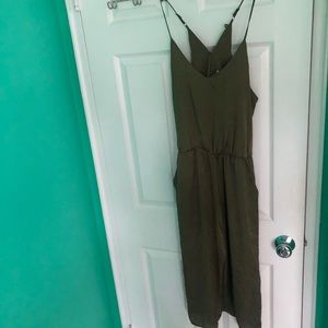 XHILARATION XS OLIVE SATIN CROPPED JUMPSUIT